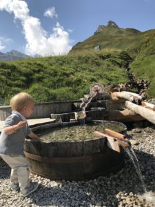 Tirolo austriaco con bambini