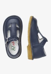 Scarpe con occhietti da bambino: i miei modelli preferiti! - Mamma con  caschetto | Family Natural Lifestyle